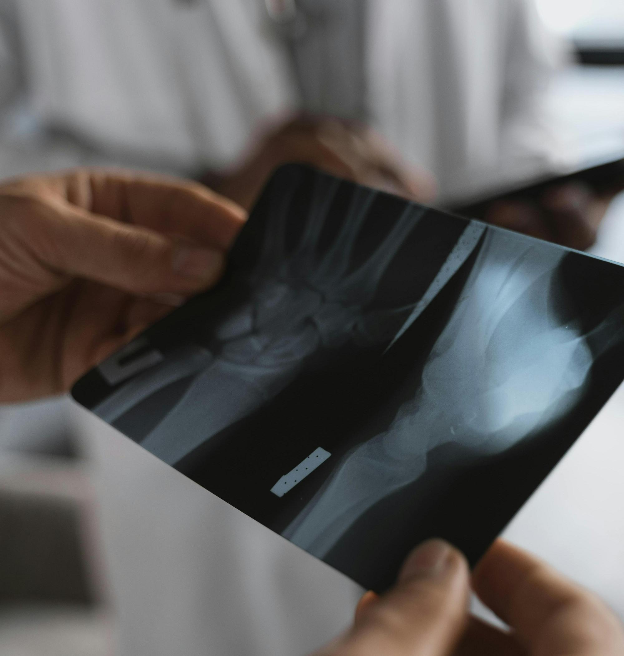 Травматология-ортопедия (ересектер, балалар)