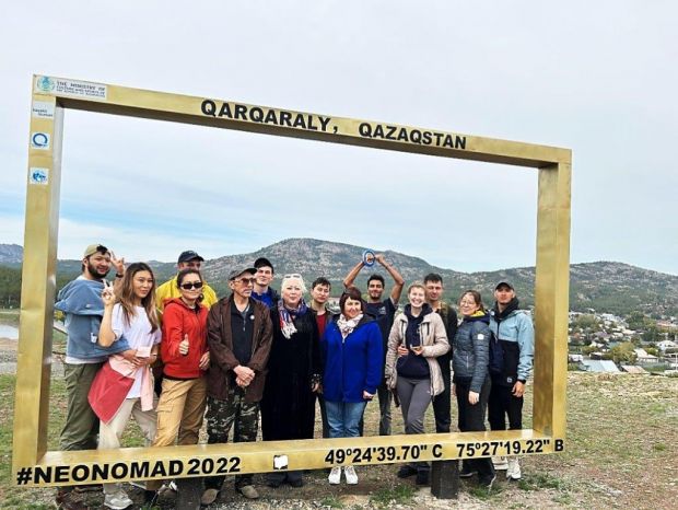 Along the monuments of Saryarka