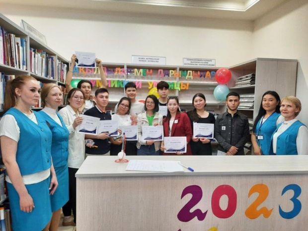 On April 28, the University Library hosted a traditional event in support of reading "Library Night" -2023"". The event began with a solemn greeting and musical performance.
