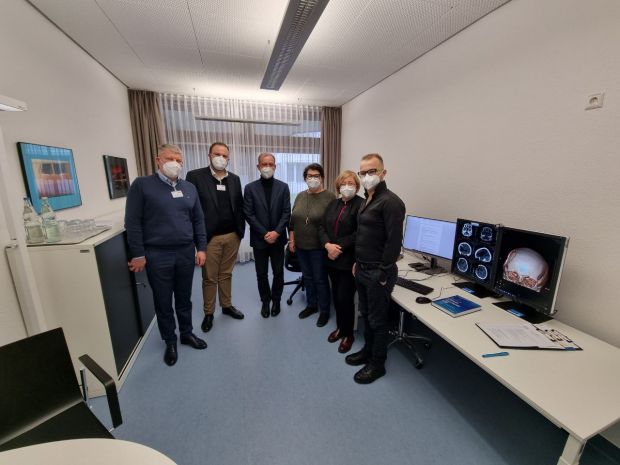 Неміс әріптестерінің оңалту бағдарламасын меңгерген