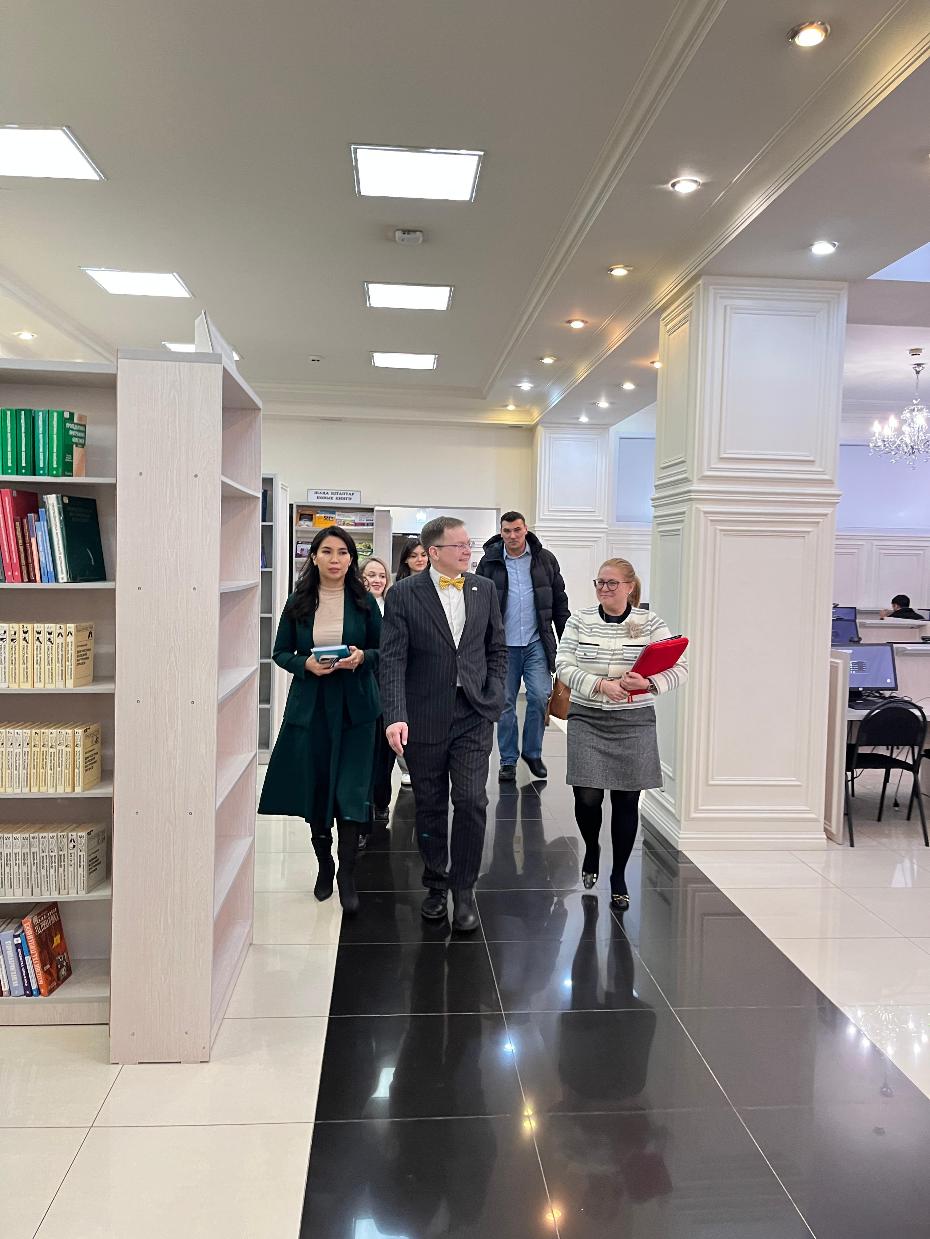 Посол Румынии Мадалина Лупу посетила Карагандинский медицинский университет