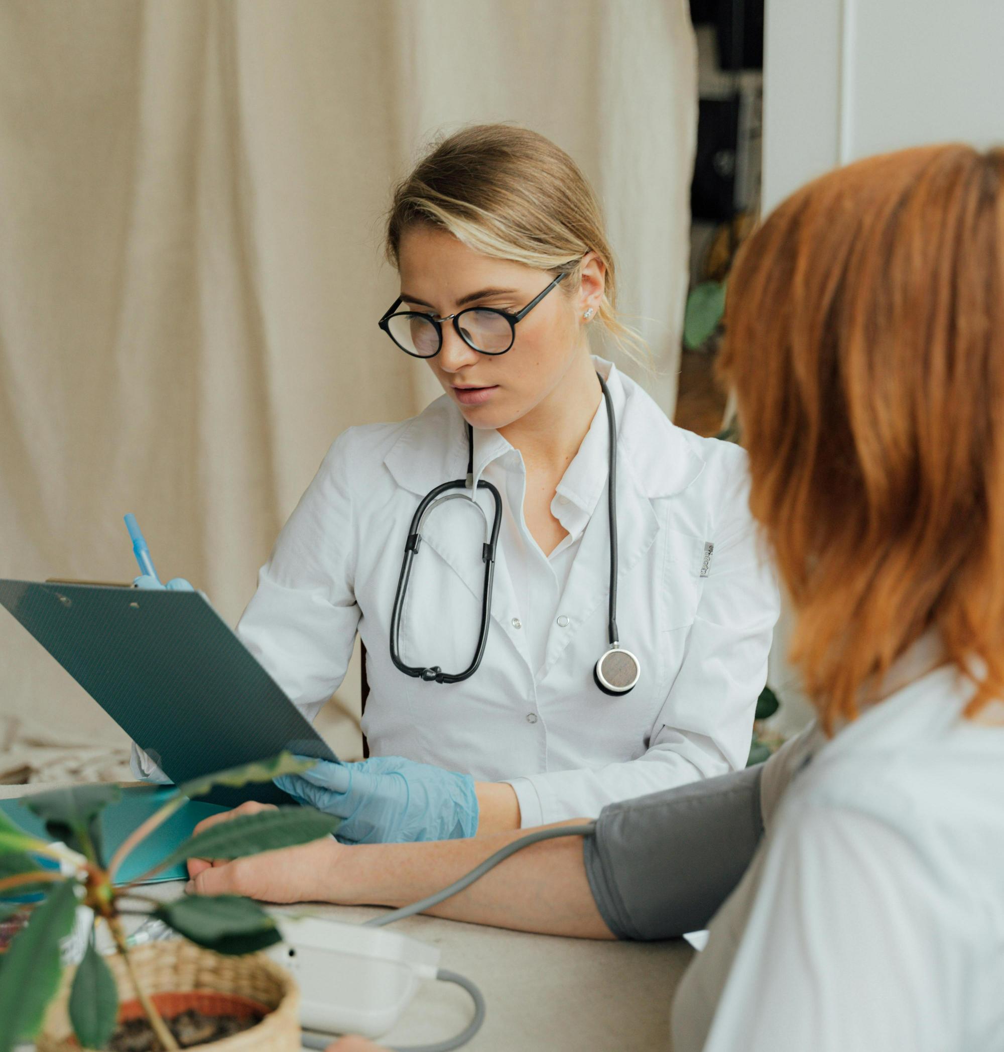 Отбасылық медицина