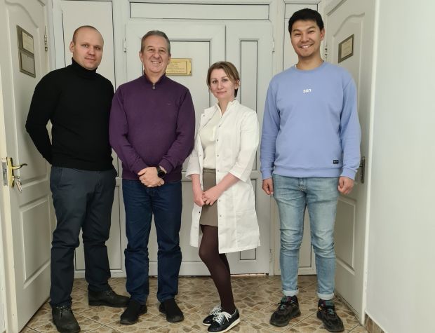 Представители Европейского бюро у нас нас в лаборатории