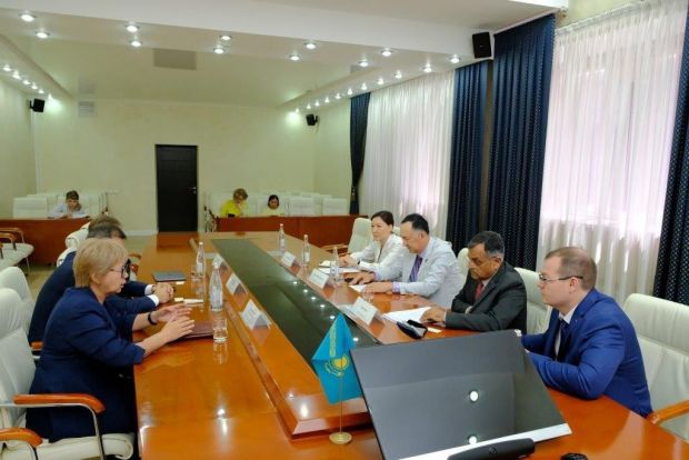 Заманауи университеттік клиника құрылысының жобасы талқыланды