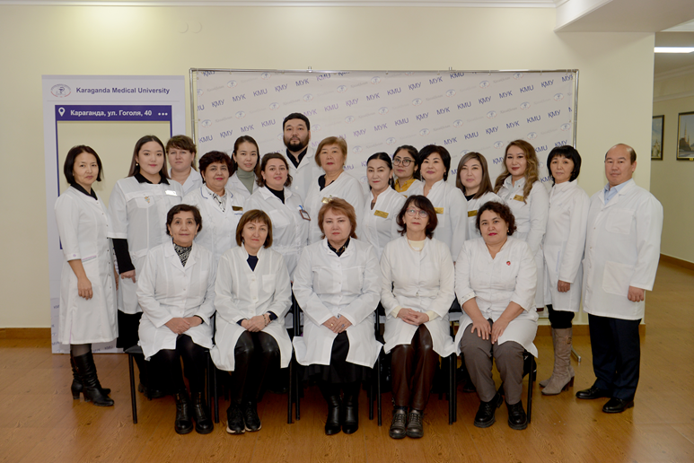 Қызметкерлер мен оқытушылар